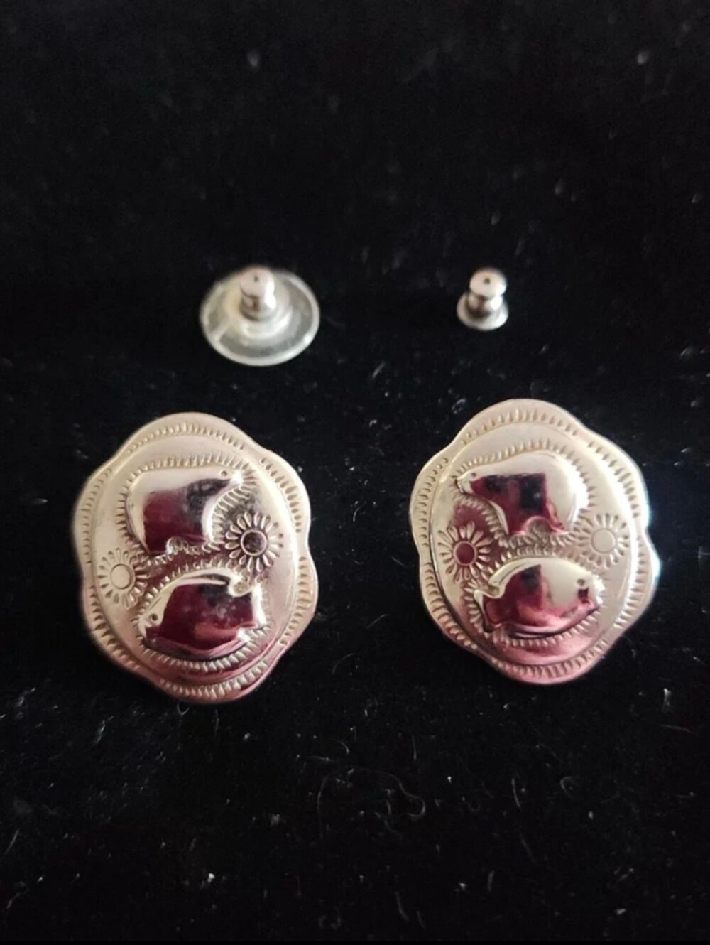 Vintage RARE Trifari Silvertone Bear Fish Southwestern Design Pierced Earrings